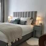 Luxurious Townhouse 10 Mins Walk To Centre Villa Épernay