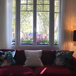 Luxurious Townhouse 10 Mins Walk To Centre Villa *
