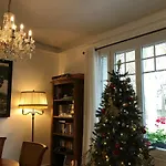 Luxurious Townhouse 10 Mins Walk To Centre *