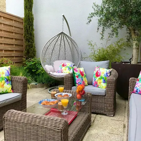 Luxurious Townhouse 10 Mins Walk To Centre
