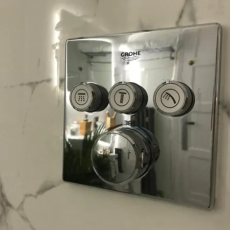 Luxurious Townhouse 10 Mins Walk To Centre Vila Épernay