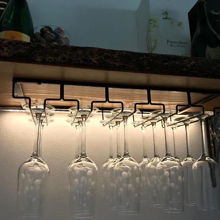 Luxurious Townhouse 10 Mins Walk To Centre Vila *