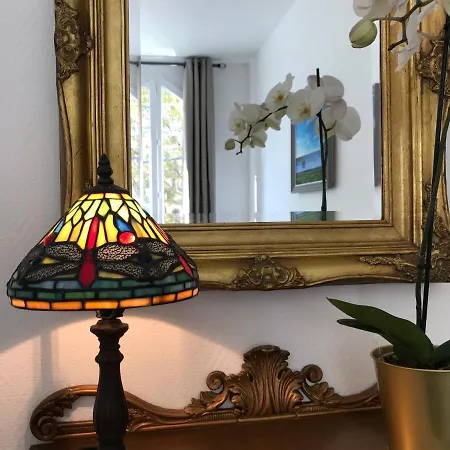 Luxurious Townhouse 10 Mins Walk To Centre *