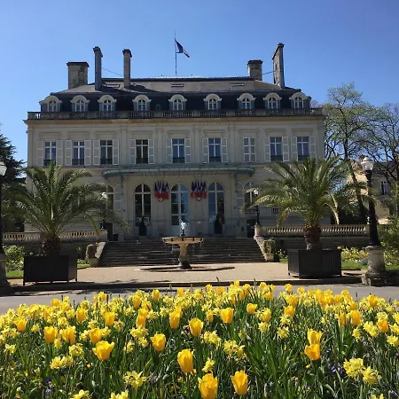 Luxurious Townhouse 10 Mins Walk To Centre Villa Épernay