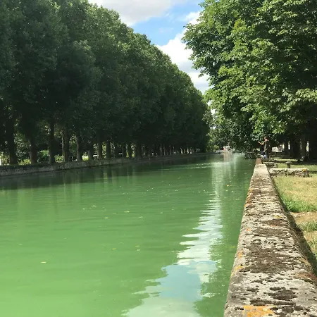 Vila Luxurious Townhouse 10 Mins Walk To Centre *