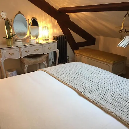 Vila Luxurious Townhouse 10 Mins Walk To Centre