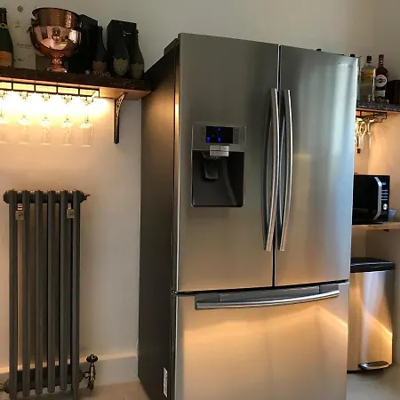 Luxurious Townhouse 10 Mins Walk To Centre Épernay