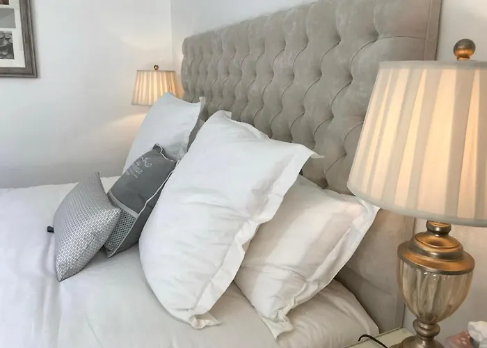 Villa Luxurious Townhouse 10 Mins Walk To Centre *