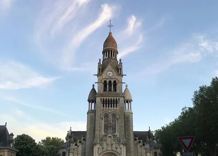 Luxurious Townhouse 10 Mins Walk To Centre Villa Épernay