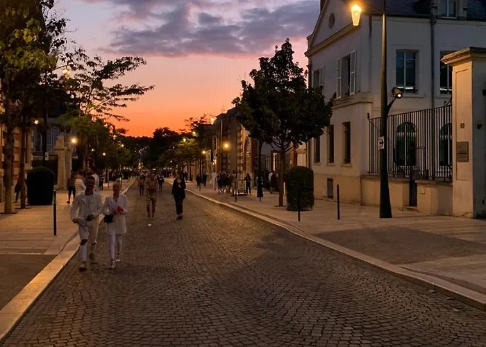 Luxurious Townhouse 10 Mins Walk To Centre * Épernay