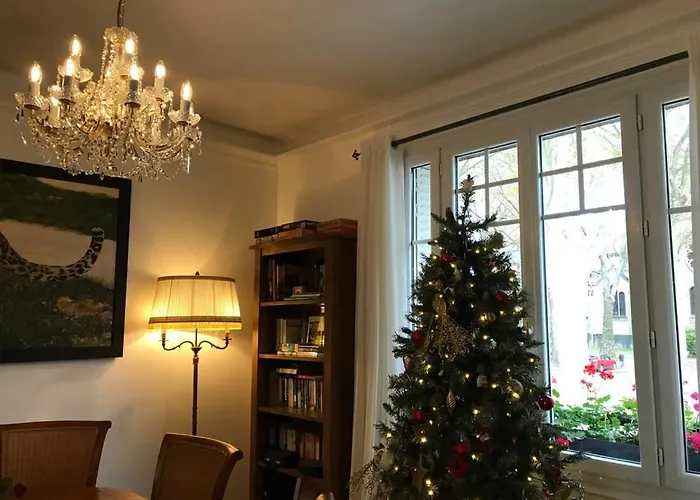 Luxurious Townhouse 10 Mins Walk To Centre Épernay