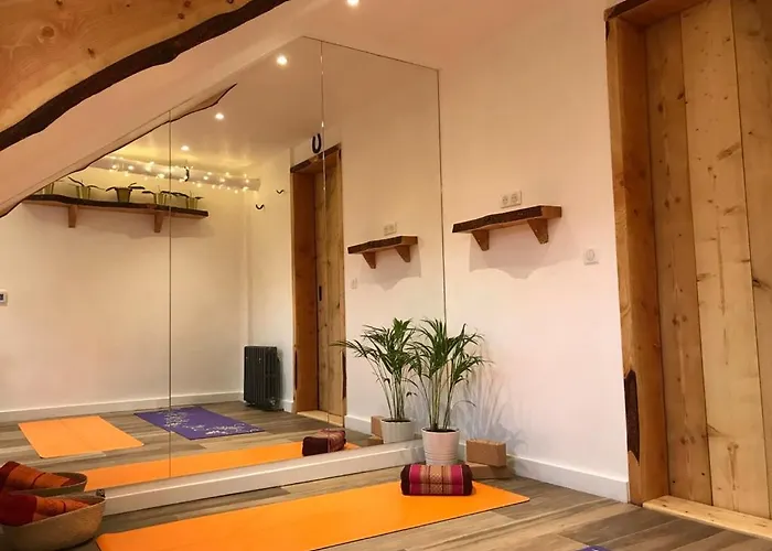 Luxurious Townhouse 10 Mins Walk To Centre