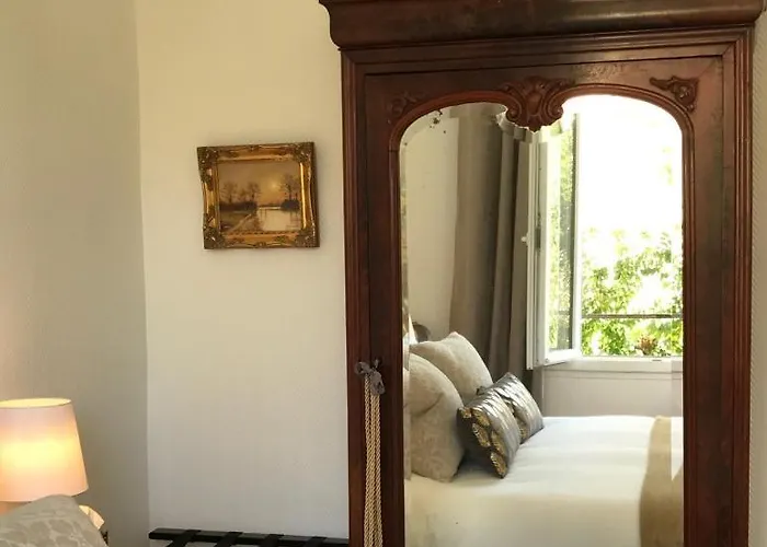 Luxurious Townhouse 10 Mins Walk To Centre Épernay