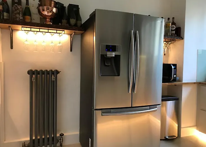 Luxurious Townhouse 10 Mins Walk To Centre Épernay