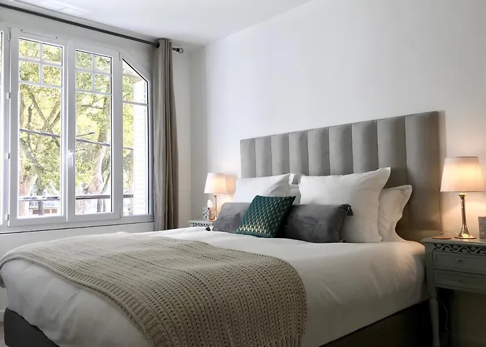 Luxurious Townhouse 10 Mins Walk To Centre Épernay